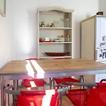 Departamento Centrico Y Luminoso.