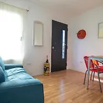 Departamento Centrico Y Luminoso.